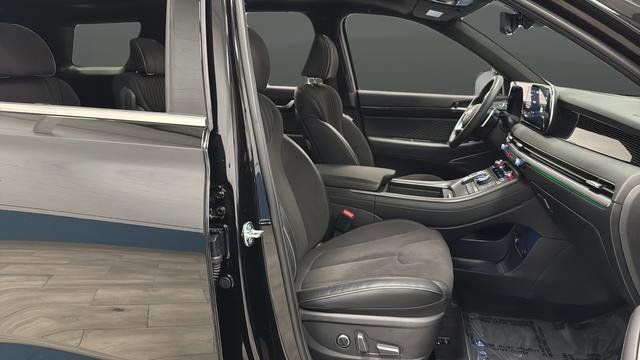 Used 2025 Hyundai Palisade Calligraphy AWD/4WD image 24