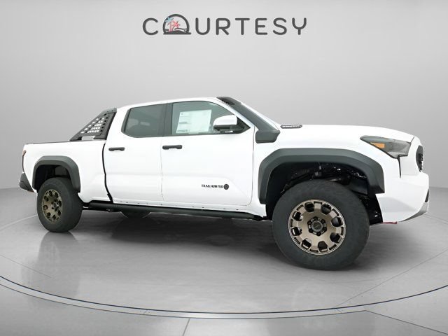 Certified 2025 Toyota Tacoma 4x4 Double Cab Hybrid image 31