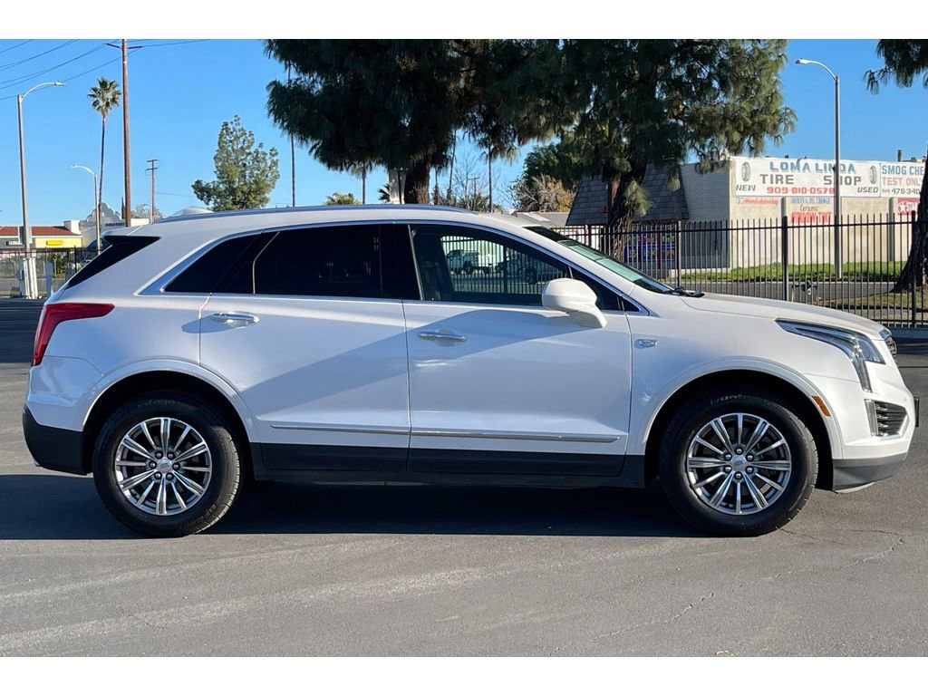 Used 2017 Cadillac XT5 Luxury w/ Driver Awareness Package image 8