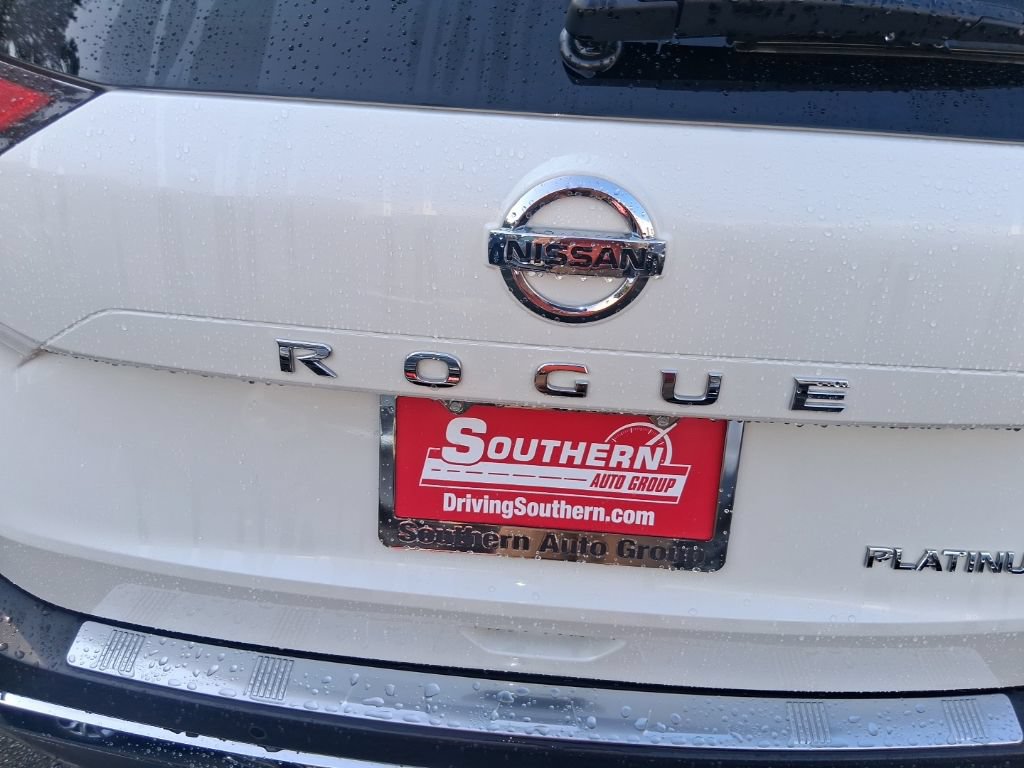 Used 2021 Nissan Rogue Platinum FWD image 9