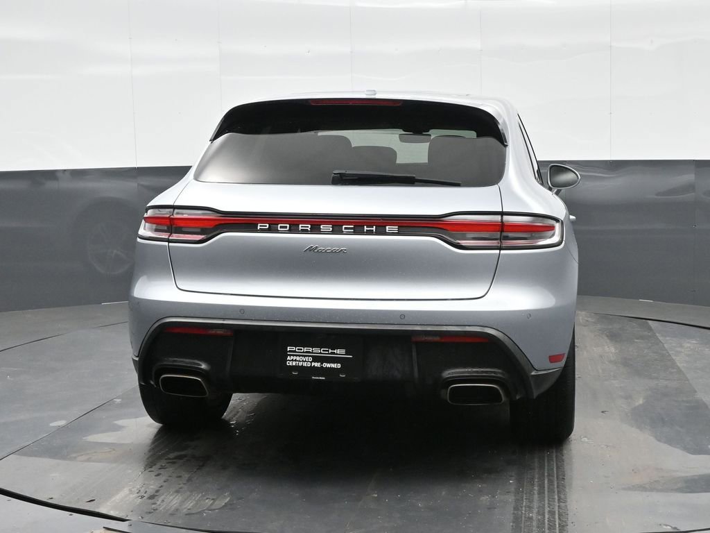 Certified 2022 Porsche Macan image 6