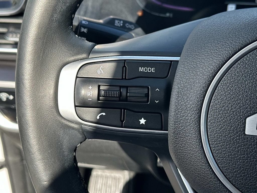 Used 2023 Kia Sportage EX AWD/4WD image 9