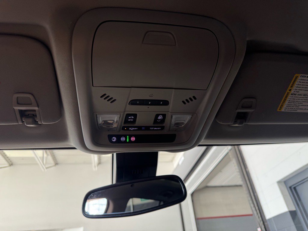 Used 2024 GMC Terrain AT4 w/ Infotainment Package II image 21