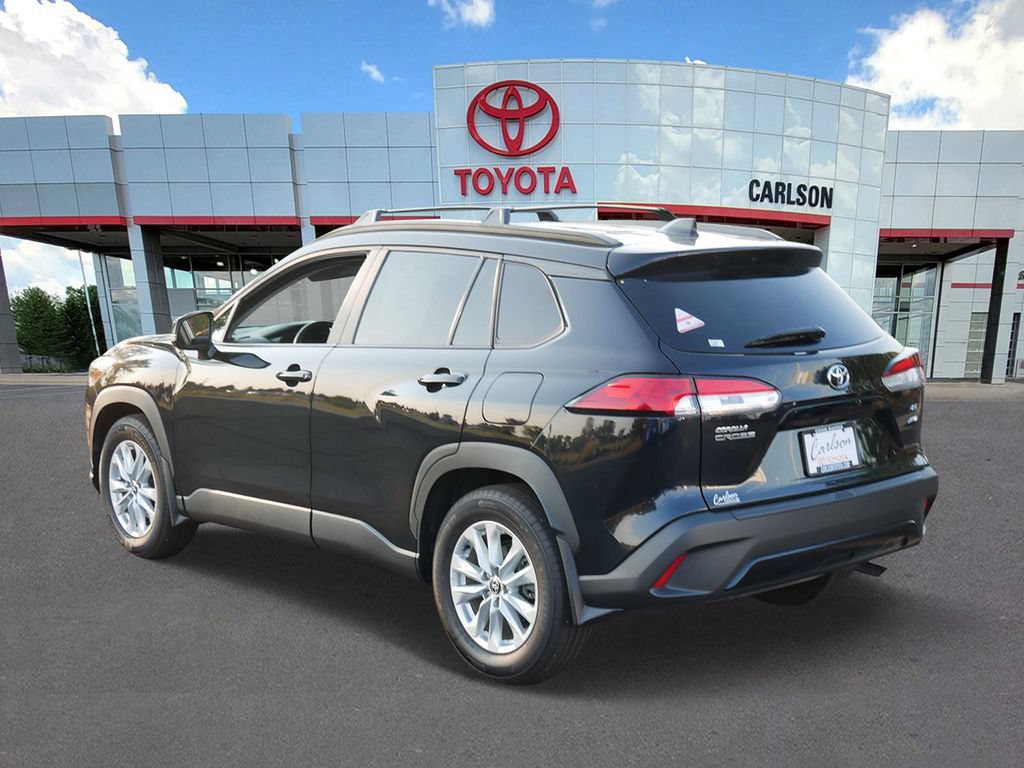 Certified 2024 Toyota Corolla Cross LE AWD/4WD image 6