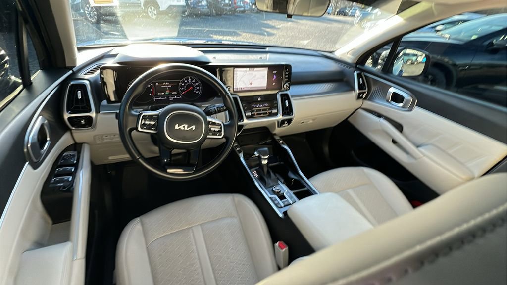 Used 2022 Kia Sorento SX image 21