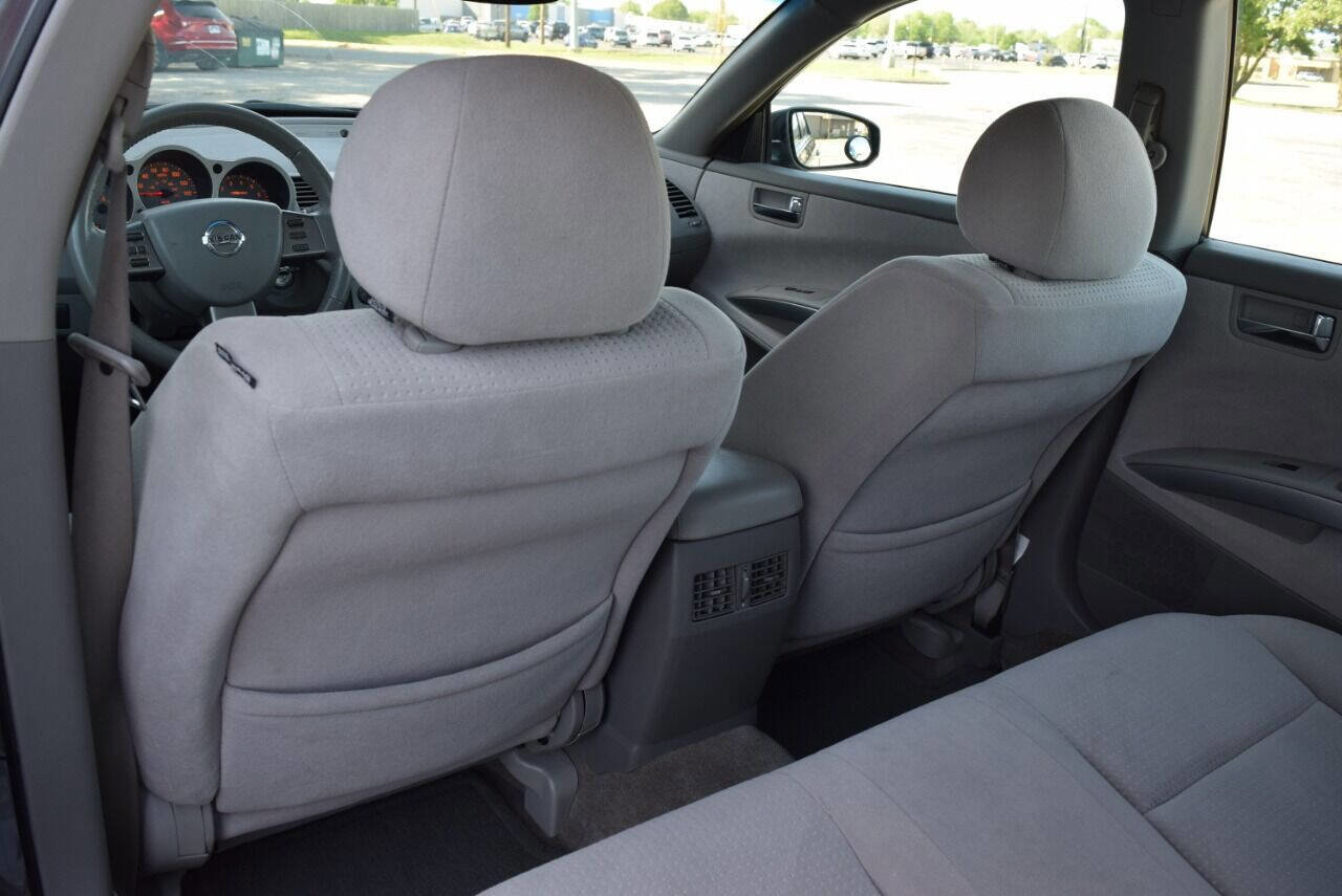 Used 2005 Nissan Maxima 3.5 SE image 31
