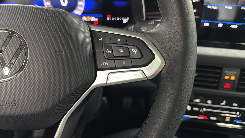 New 2026 Volkswagen Jetta SE image 22