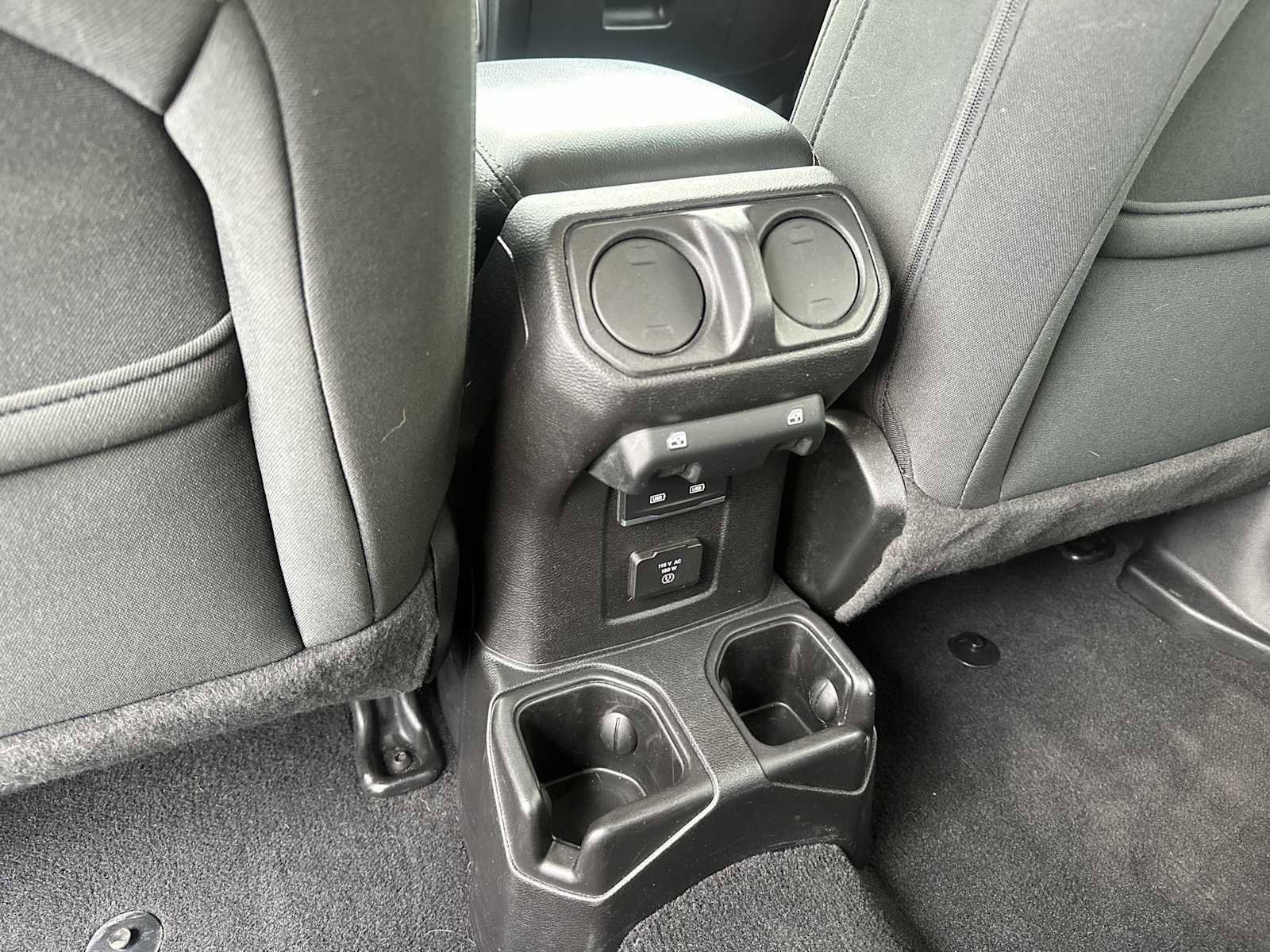 Used 2021 Jeep Wrangler Unlimited Sahara w/ Uconnect 4C Nav & Sound Group image 20