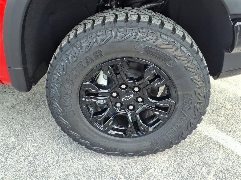 New 2026 Chevrolet Silverado 1500 ZR2 AWD/4WD image 11