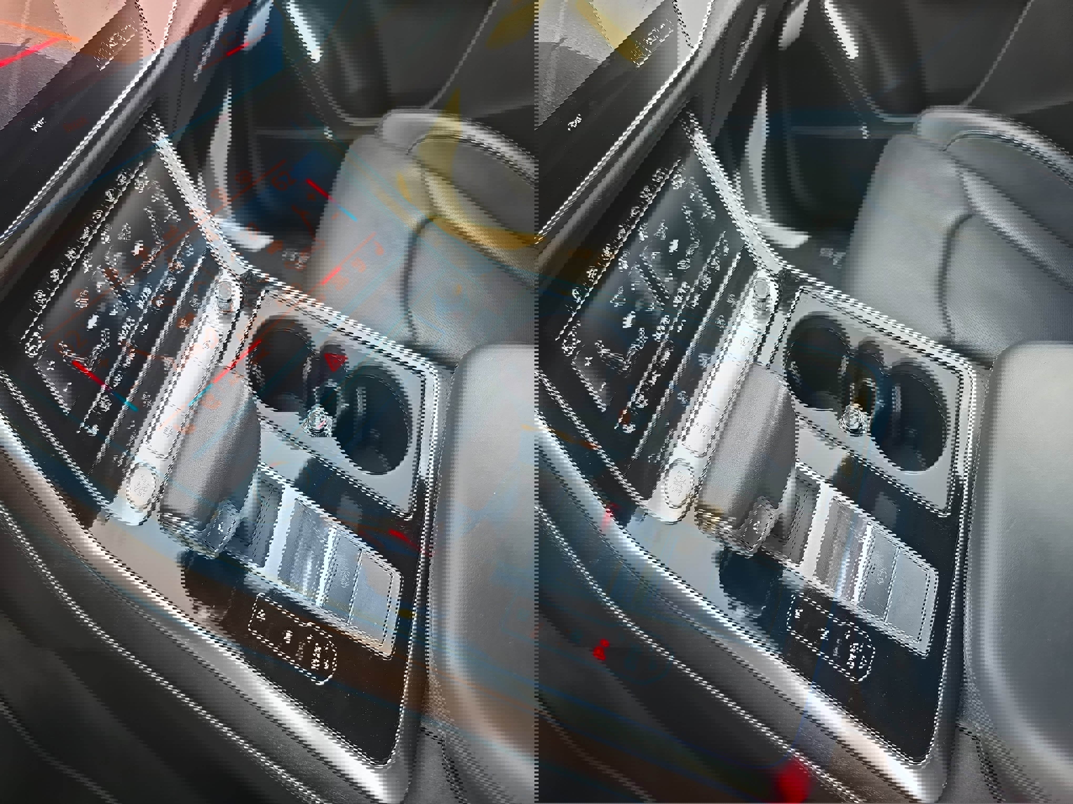 Used 2019 Audi Q8 Prestige image 25