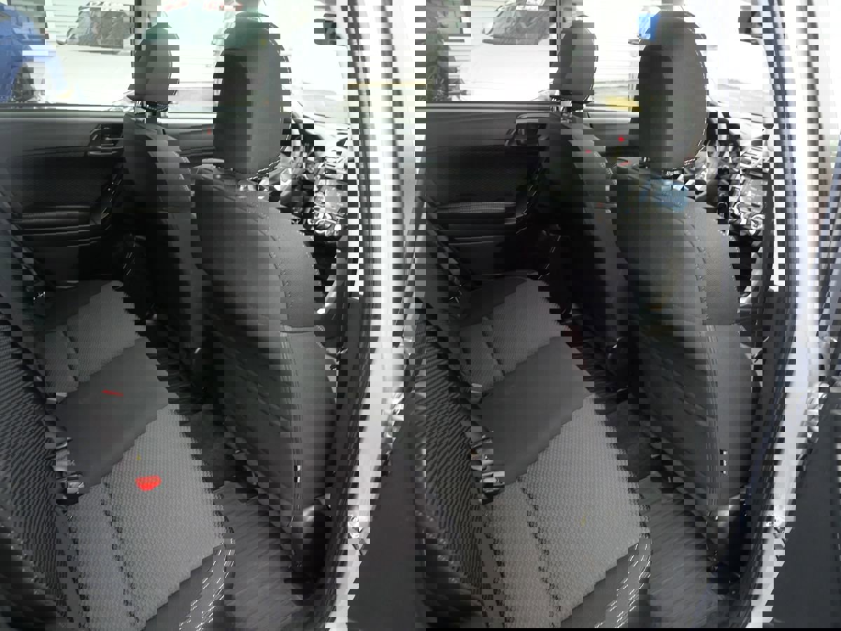 Used 2017 Subaru Forester 2.5i Premium w/ All-Weather Package image 22