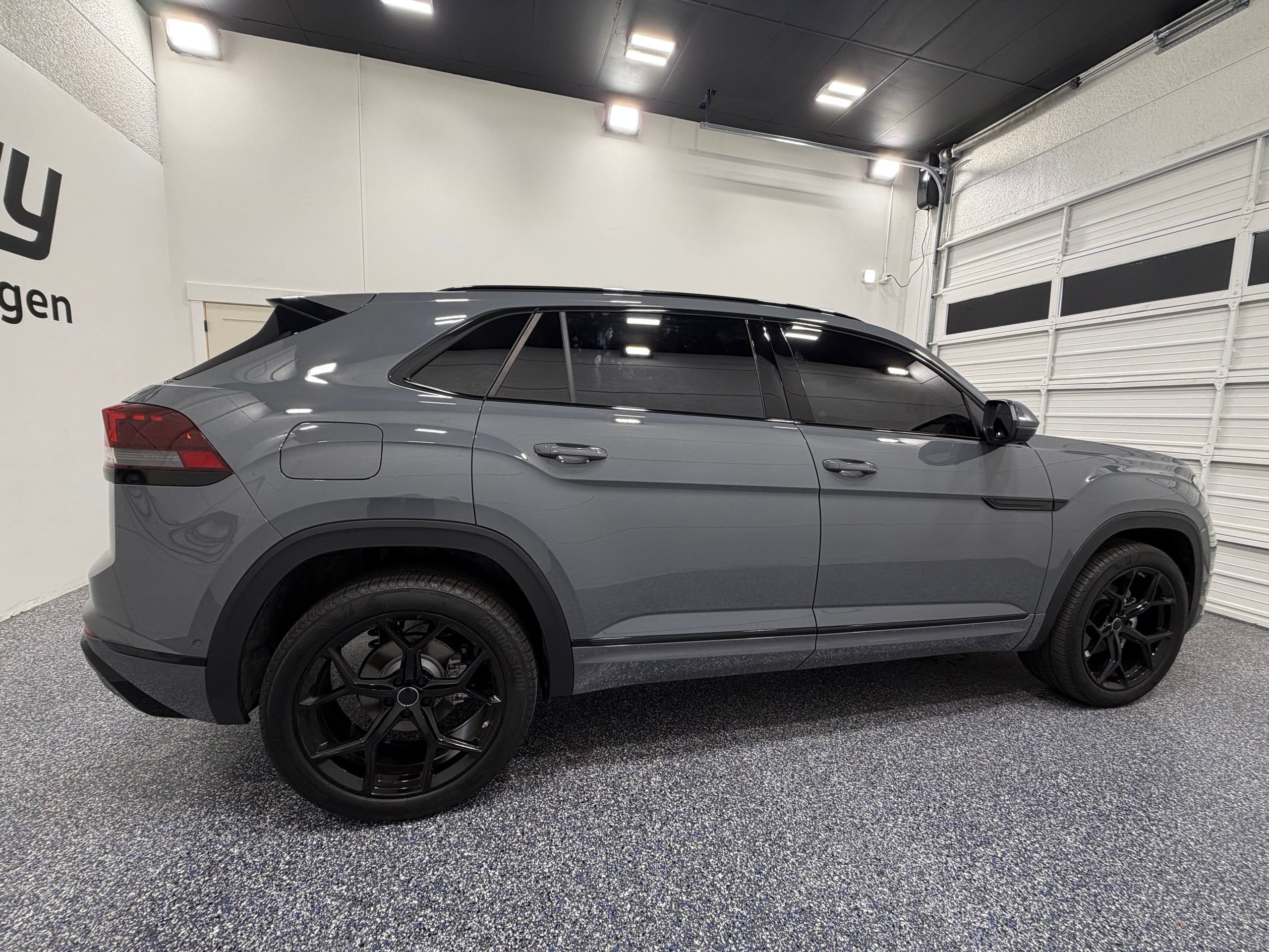 New 2026 Volkswagen Atlas Cross Sport SEL Premium R-Line AWD/4WD image 8