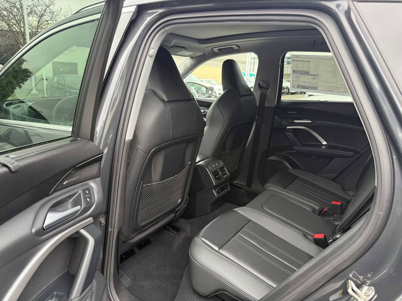 New 2025 Audi Q5 Prestige image 12