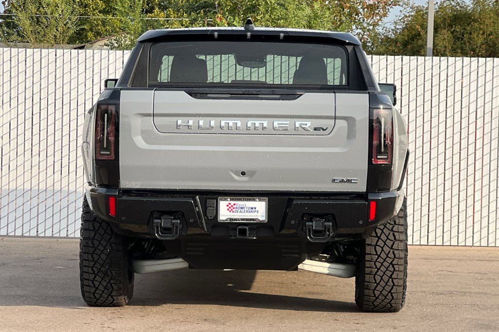 New 2025 GMC Hummer EV 2X w/ Extreme Off-Road Package image 5