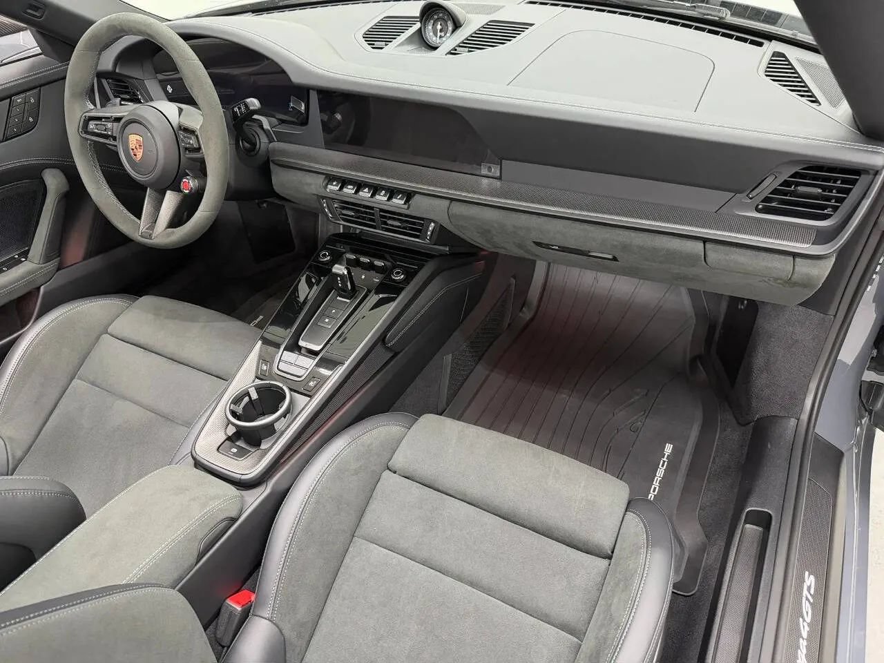 Used 2026 Porsche 911 Targa 4 GTS AWD/4WD image 11