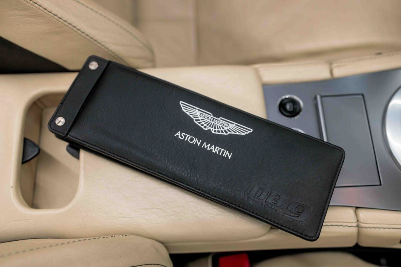 Used 2006 Aston Martin DB9 Volante RWD image 90