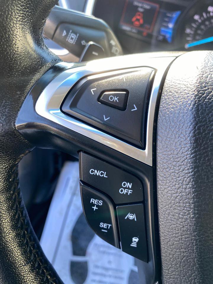 Used 2019 Ford Edge SEL image 15