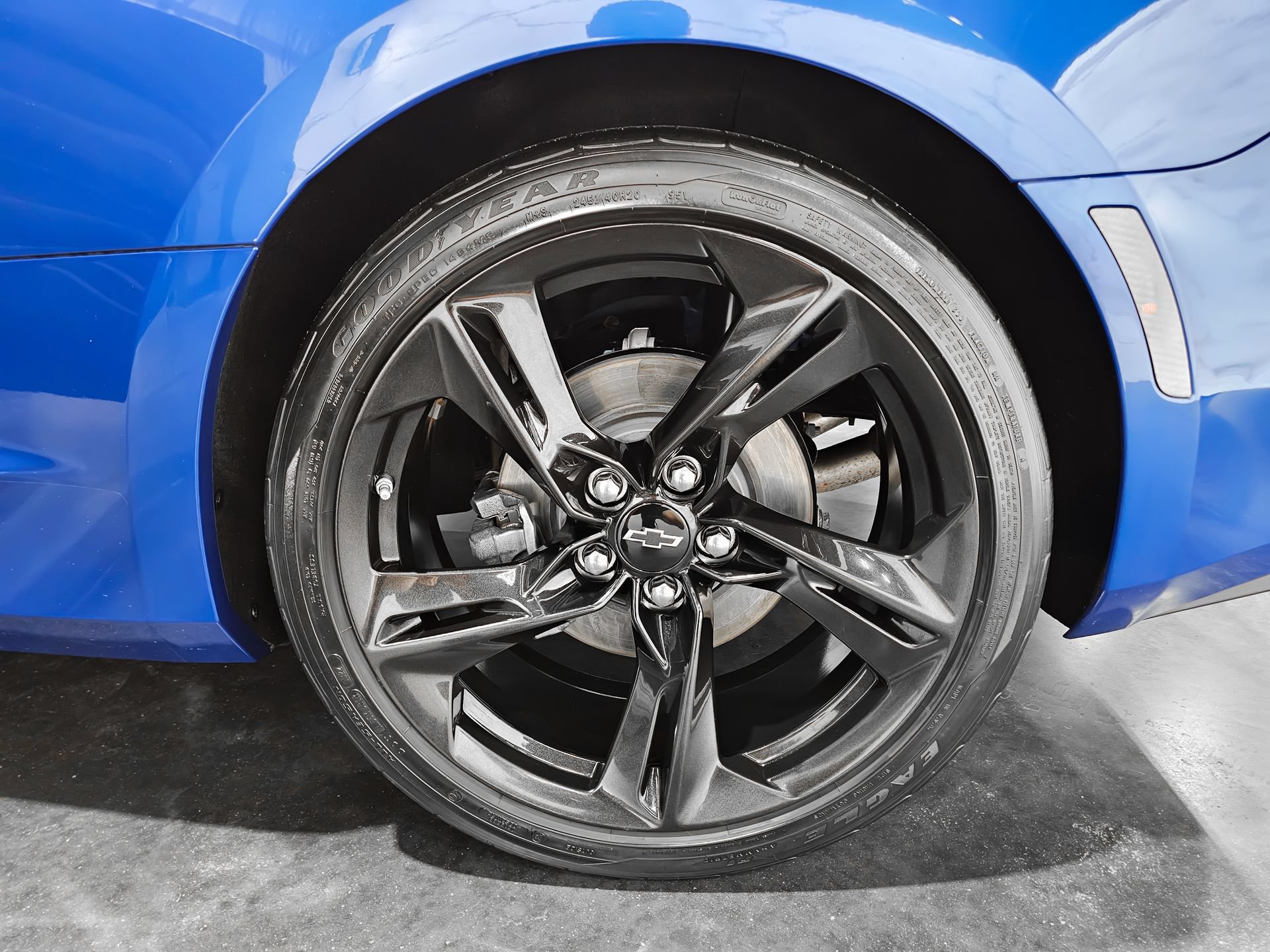 Used 2022 Chevrolet Camaro LT RWD image 32