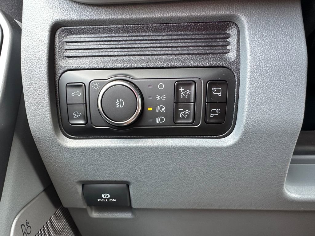 New 2026 Ford F350 XLT w/ XLT Premium Package image 13