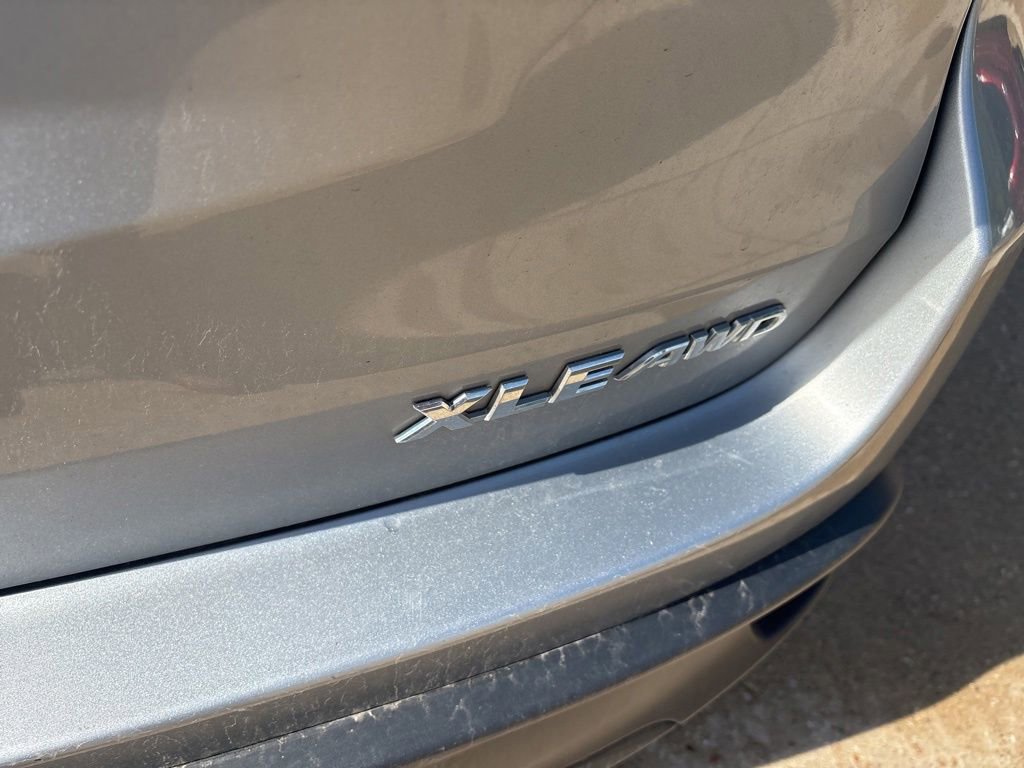 Used 2016 Toyota Highlander XLE AWD/4WD image 22