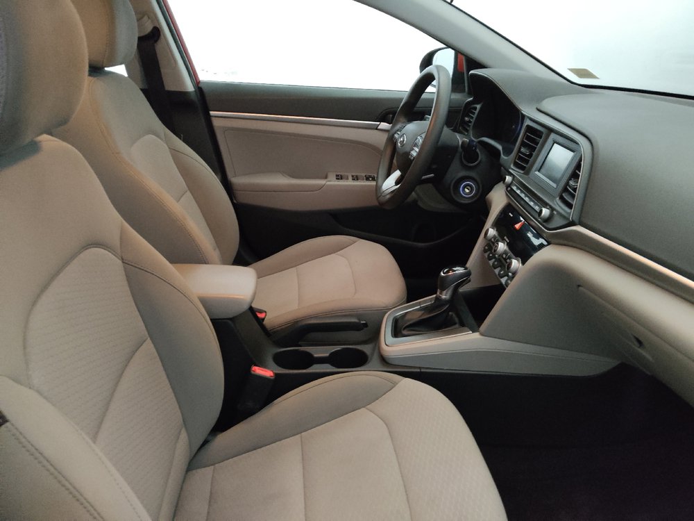 Used 2020 Hyundai Elantra SE FWD image 21