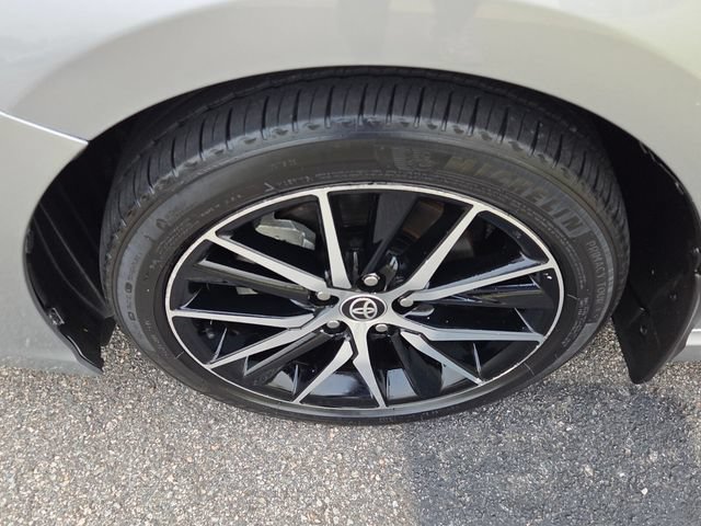 Used 2024 Toyota Camry SE FWD image 5