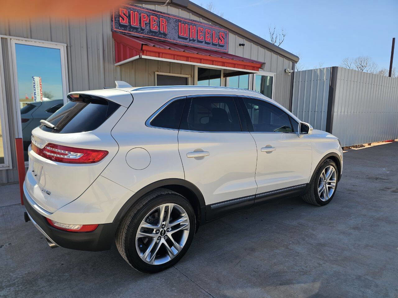 Used 2015 Lincoln MKC AWD w/ Equipment Group 102A Reserve image 2