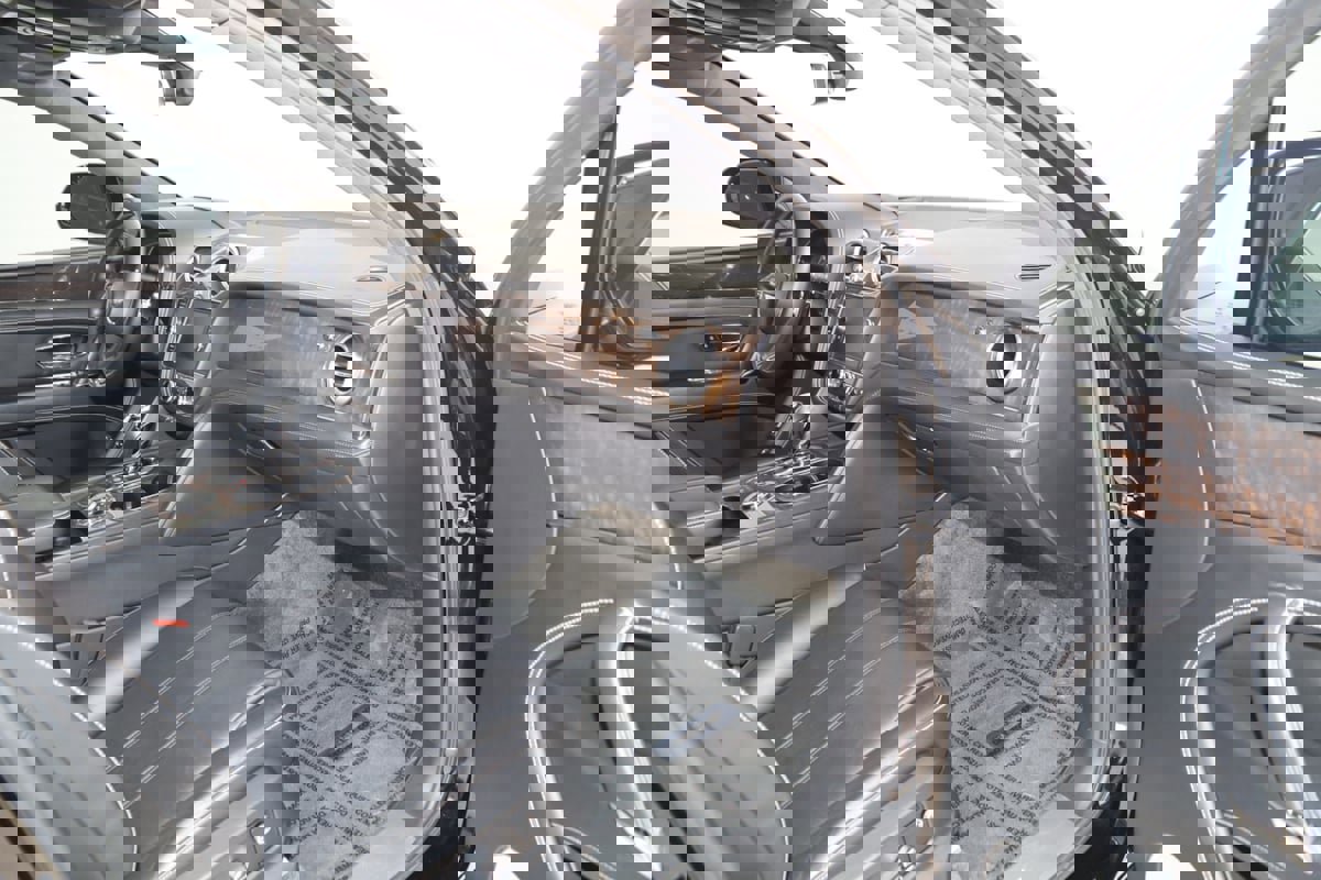 Used 2019 Bentley Bentayga image 60