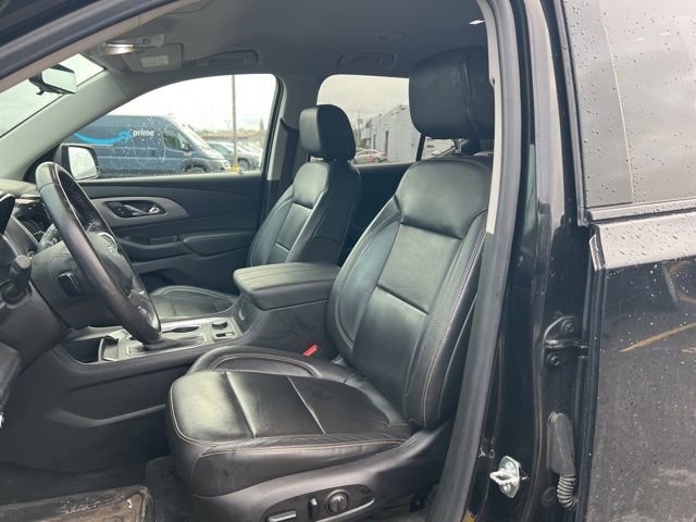 Used 2020 Chevrolet Traverse RS image 11