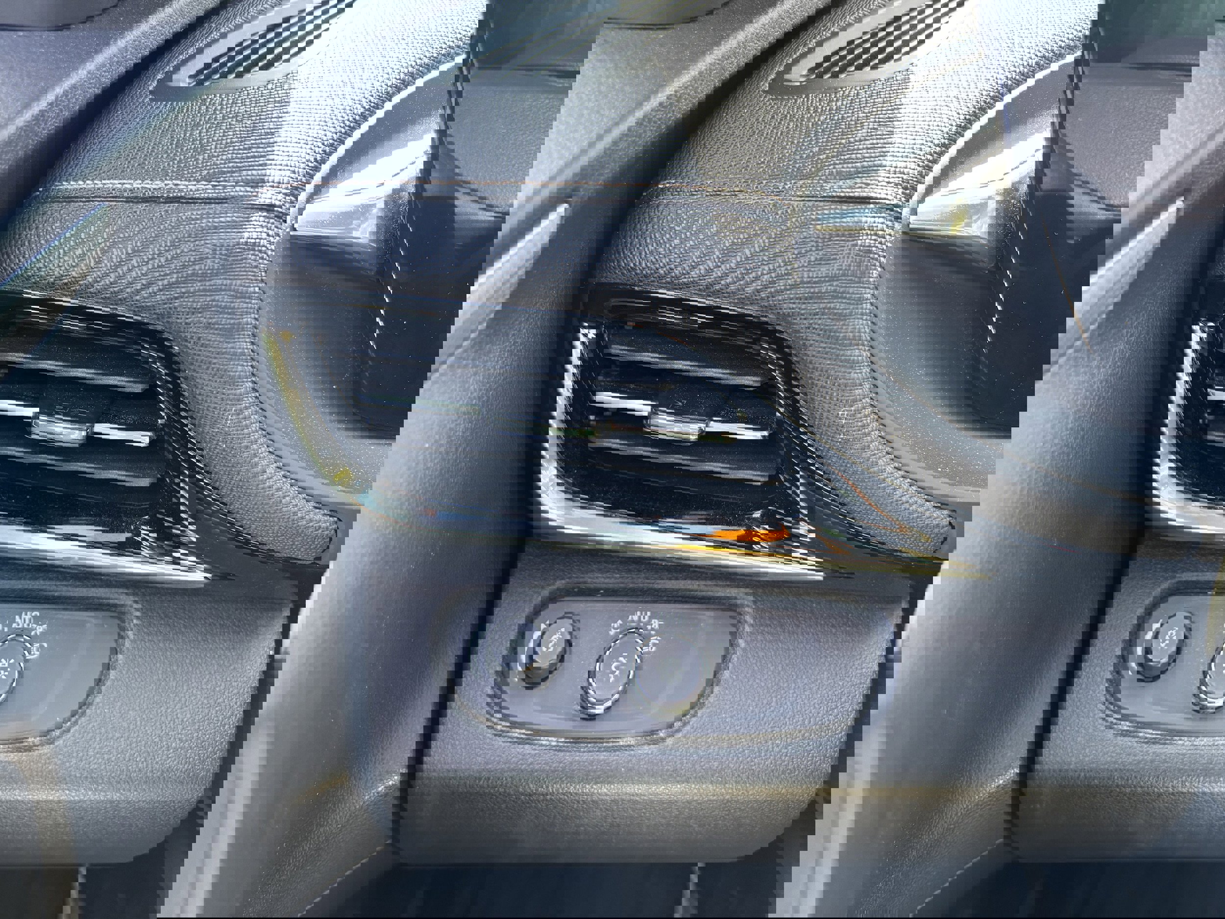 Used 2024 Buick Envista Avenir image 9