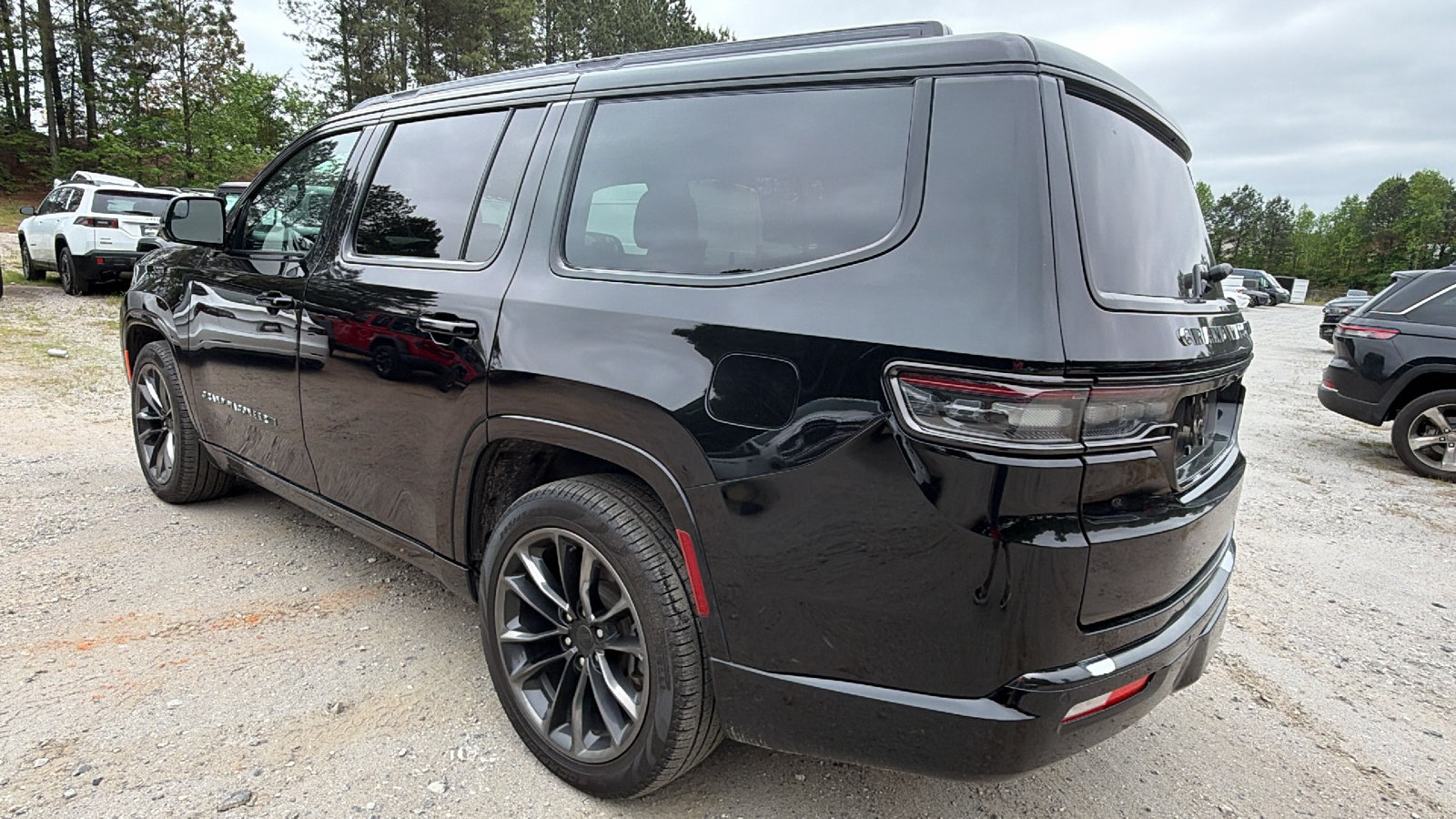 Certified 2025 Jeep Grand Wagoneer Series II Obsidian w/ Quick Order Packagew 28T AWD/4WD image 10