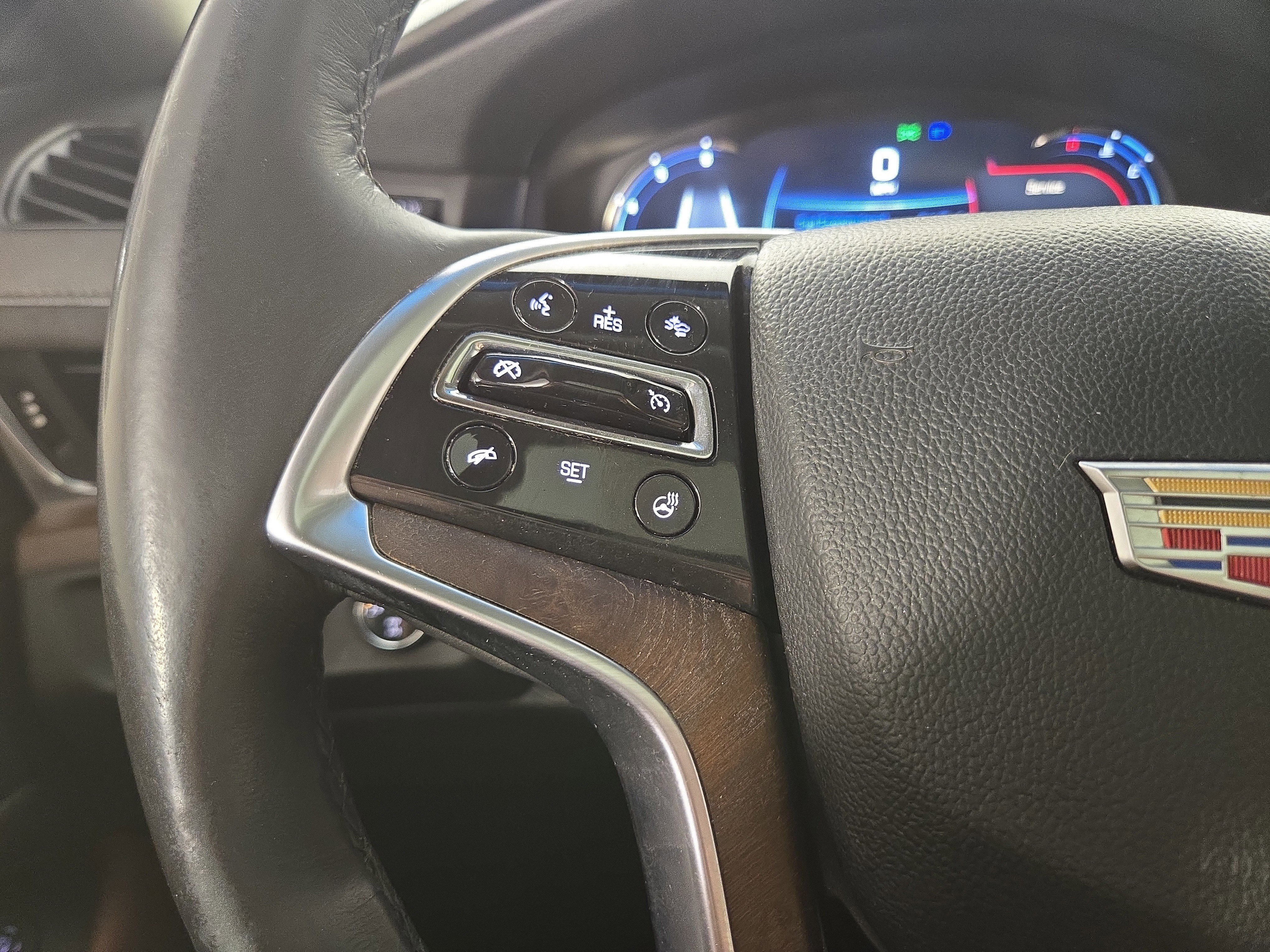 Used 2018 Cadillac Escalade Premium Luxury w/ LPO, Radiant Package image 16