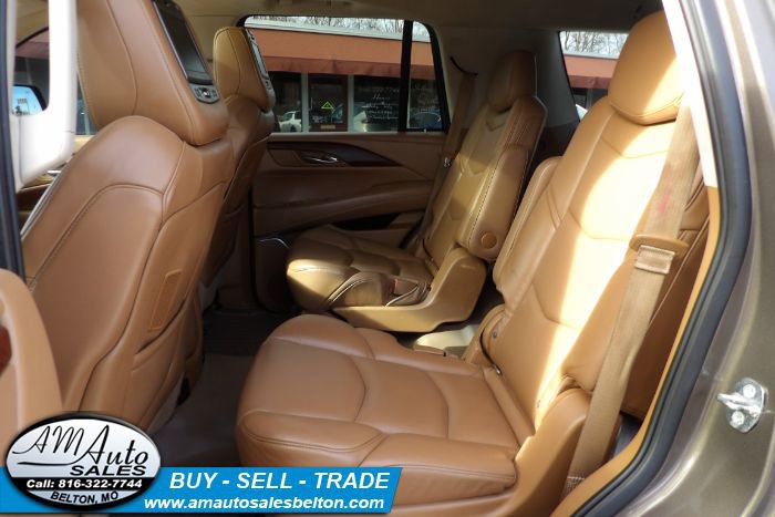 Used 2015 Cadillac Escalade Platinum image 17