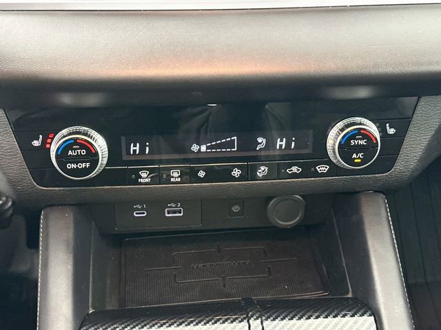 Used 2024 Mitsubishi Outlander SE image 15