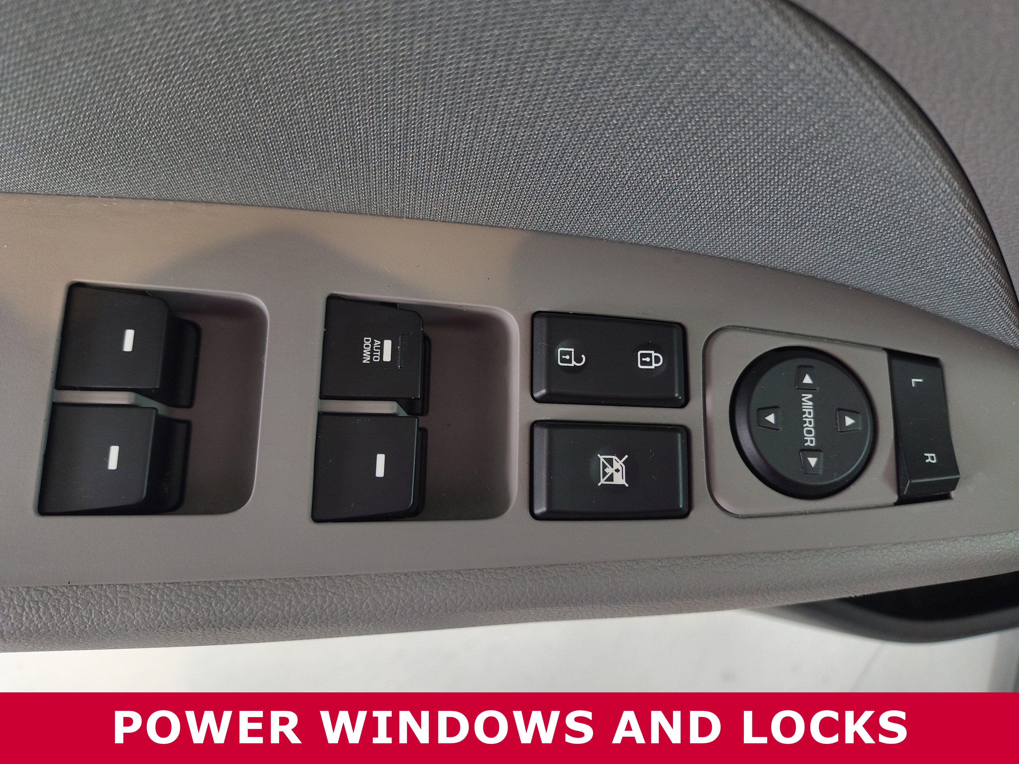 Used 2018 Hyundai Elantra SEL image 10