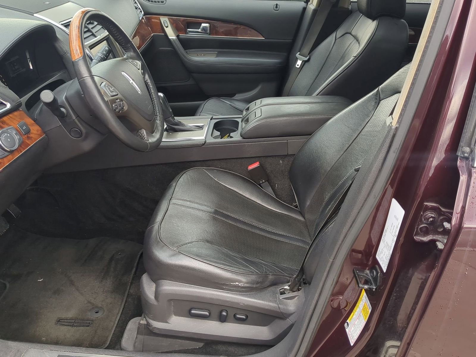 Used 2011 Lincoln MKX AWD w/ Sight & Sound Pkg image 19