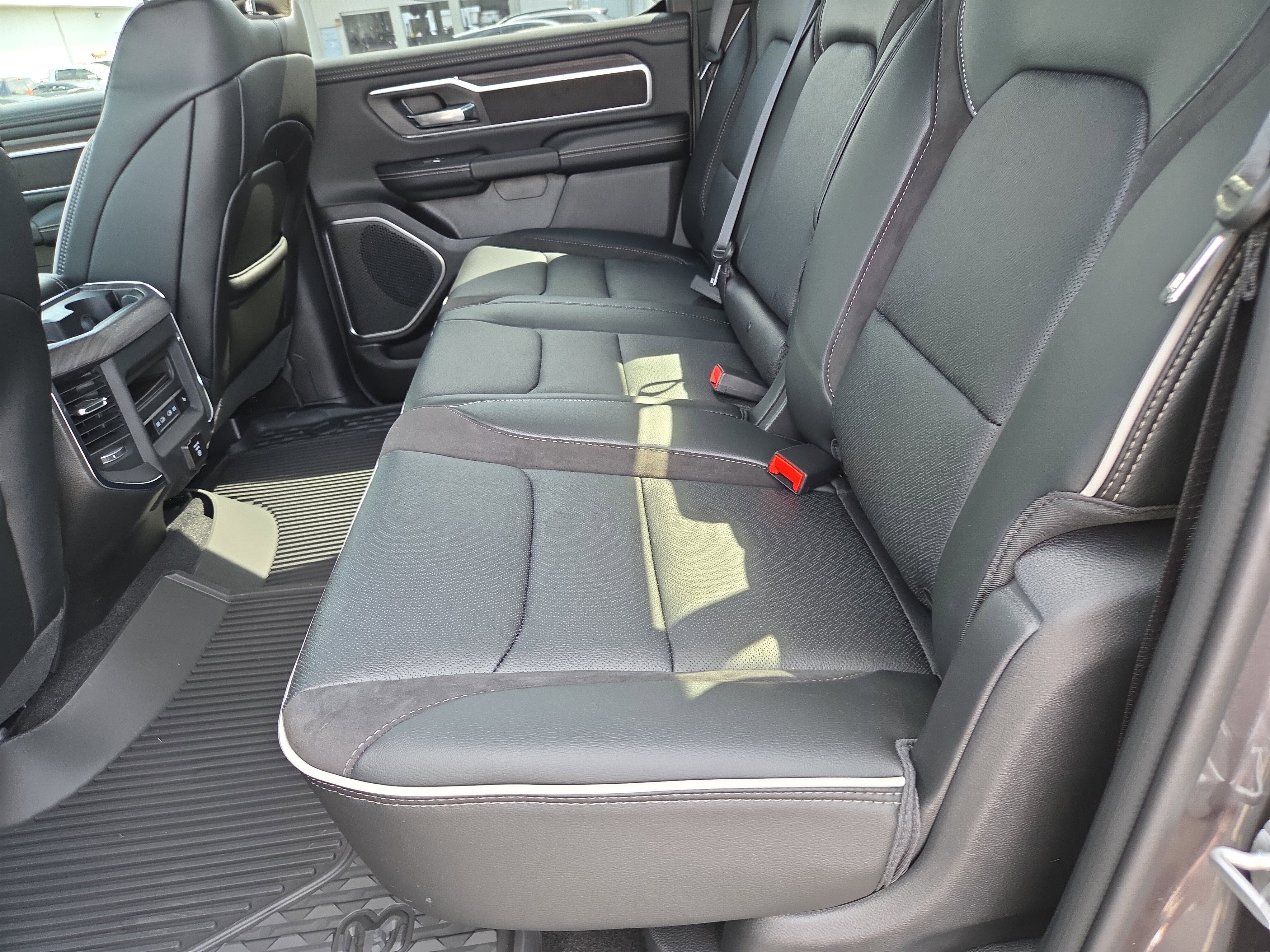 New 2026 RAM 1500 Laramie AWD/4WD image 6