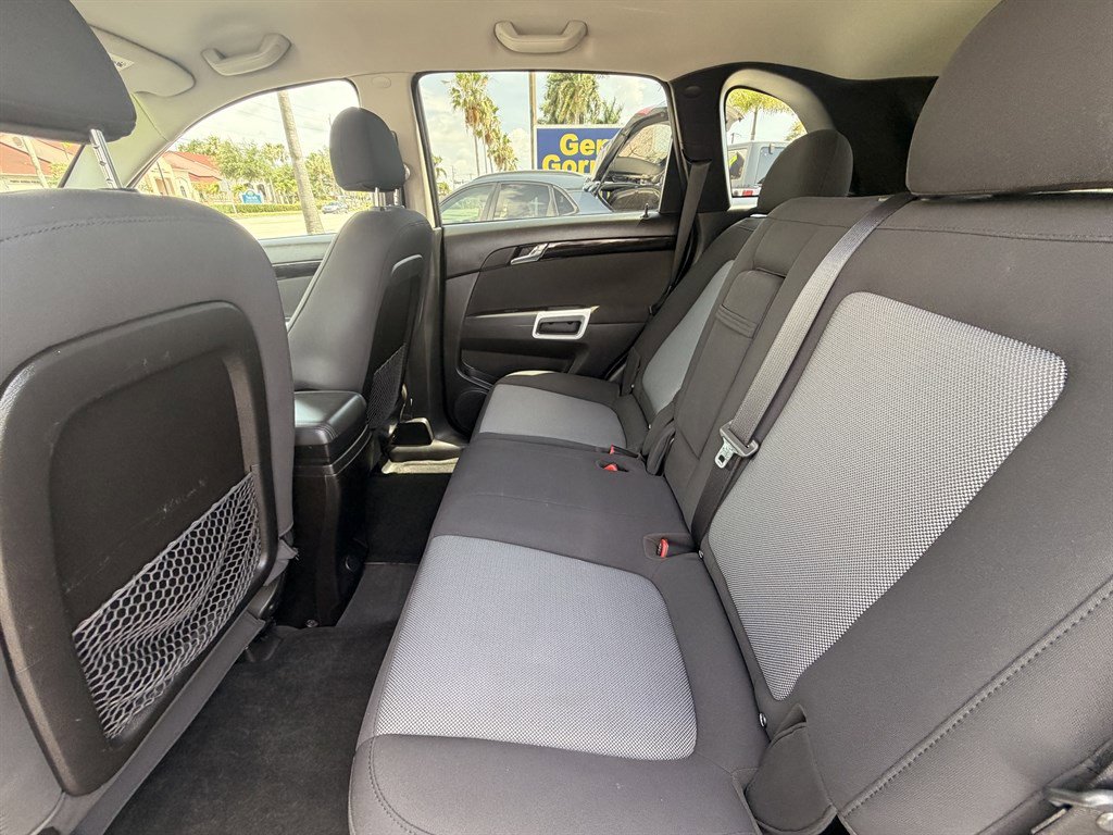 Used 2013 Chevrolet Captiva Sport LT FWD image 8