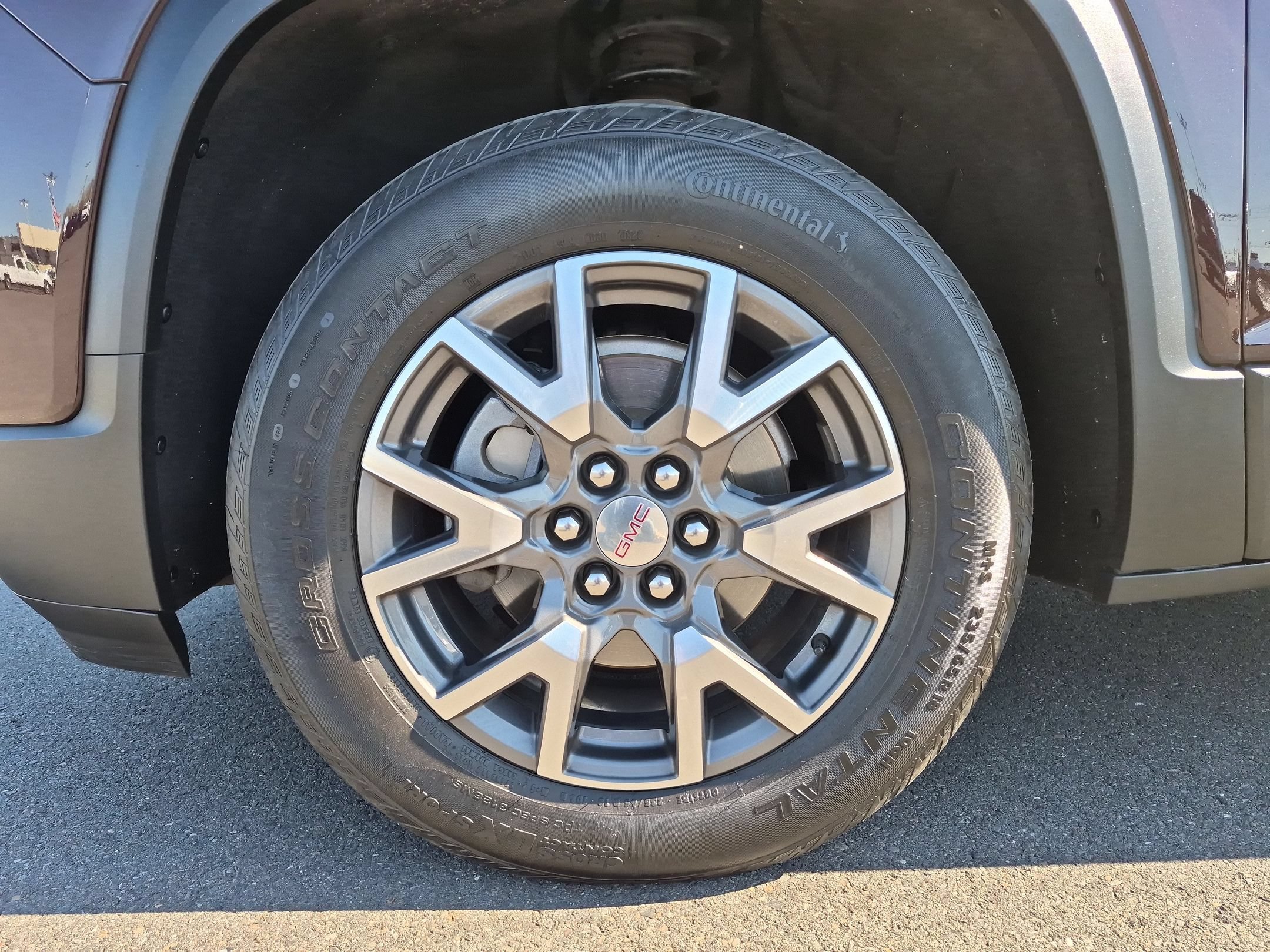 Used 2020 GMC Acadia SLE w/ Driver Convenience Package FWD image 33