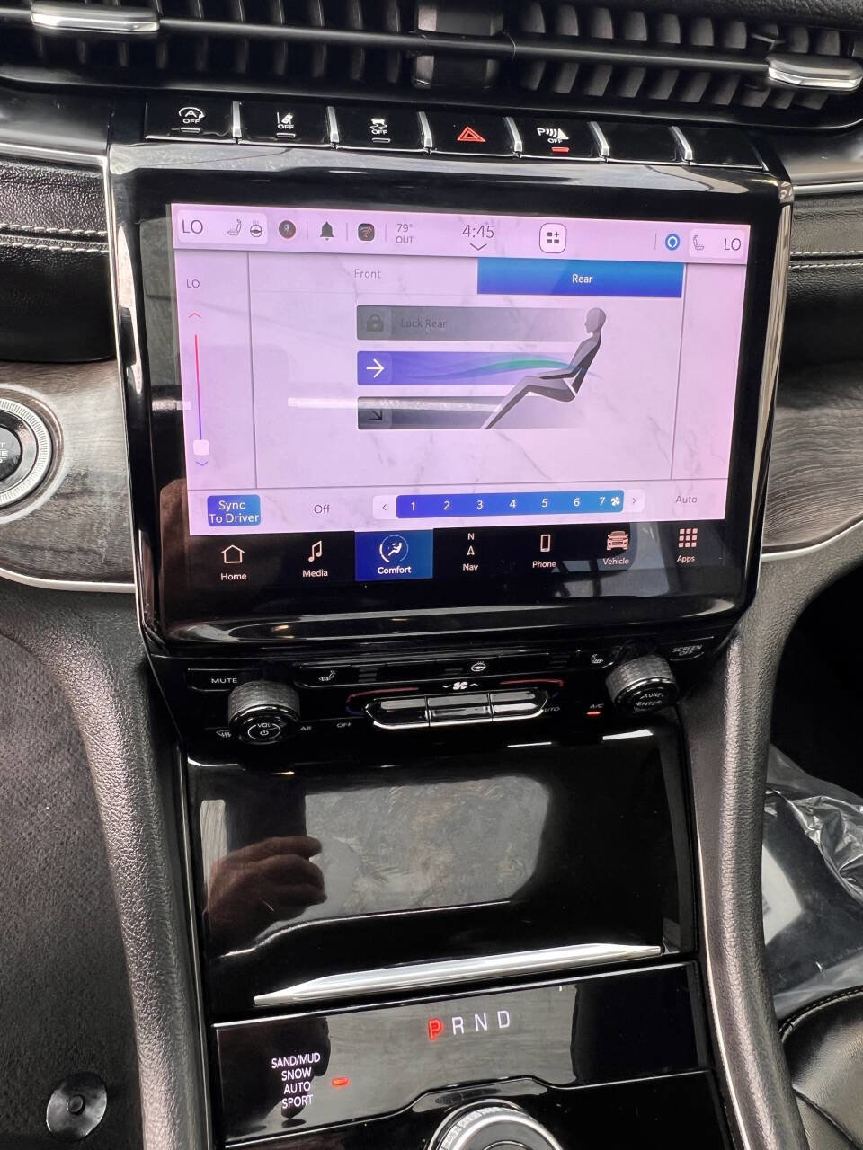 Used 2024 Jeep Grand Cherokee L Limited image 16