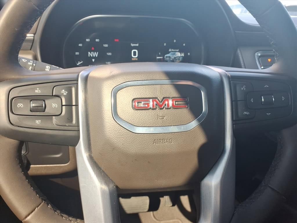Used 2024 GMC Yukon SLT image 24