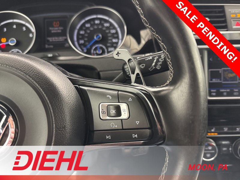 Used 2017 Volkswagen Golf R 4-Door image 26