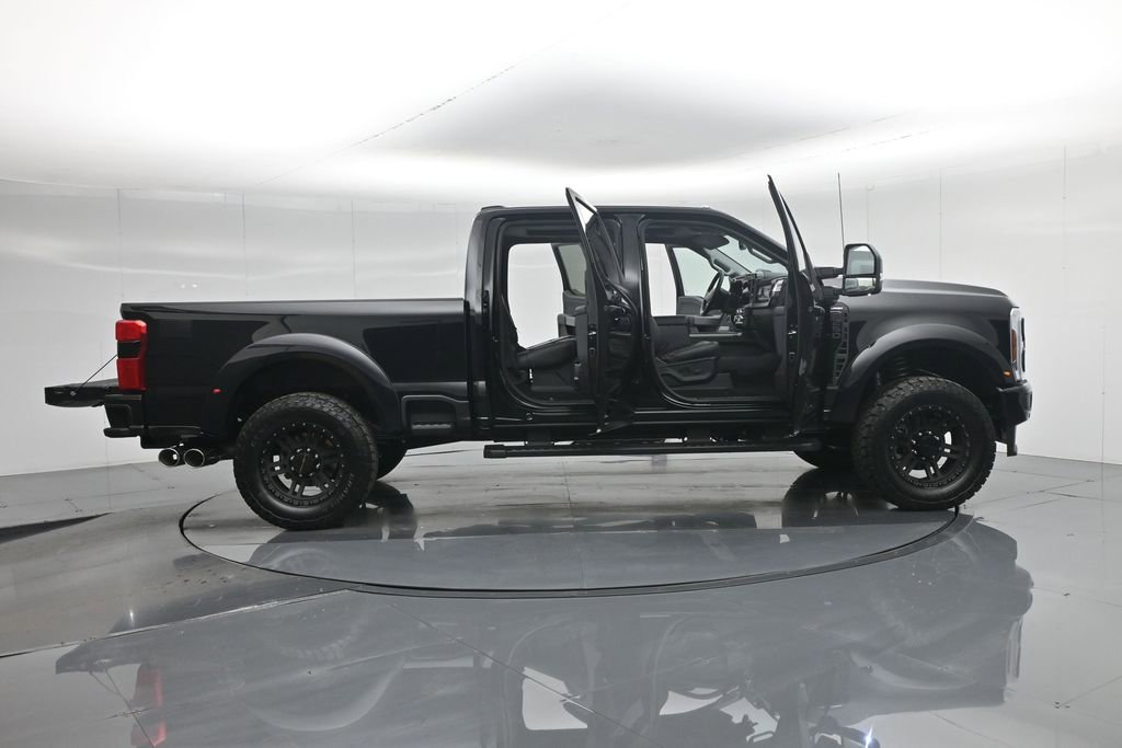 New 2026 Ford F250 Lariat w/ Black Appearance Package image 4