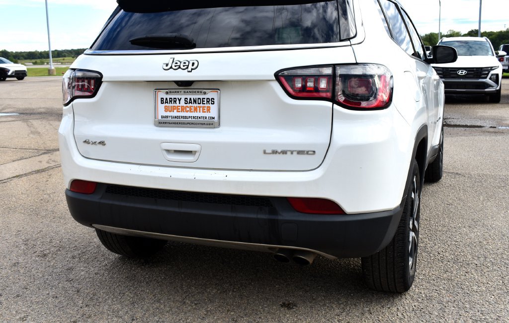 Used 2022 Jeep Compass Limited AWD/4WD image 10