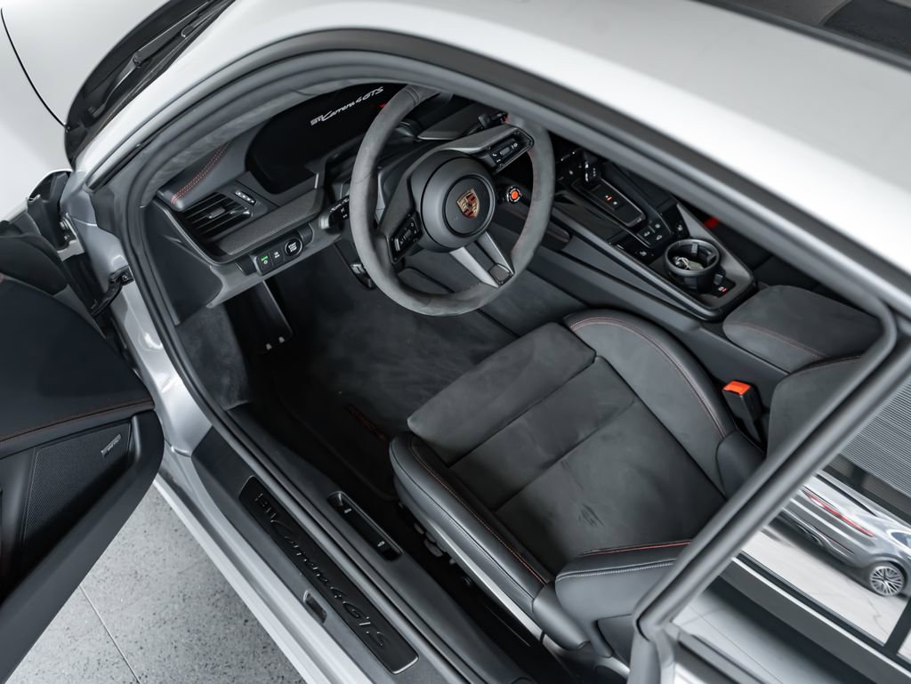 Certified 2025 Porsche 911 Carrera 4 GTS AWD/4WD image 4