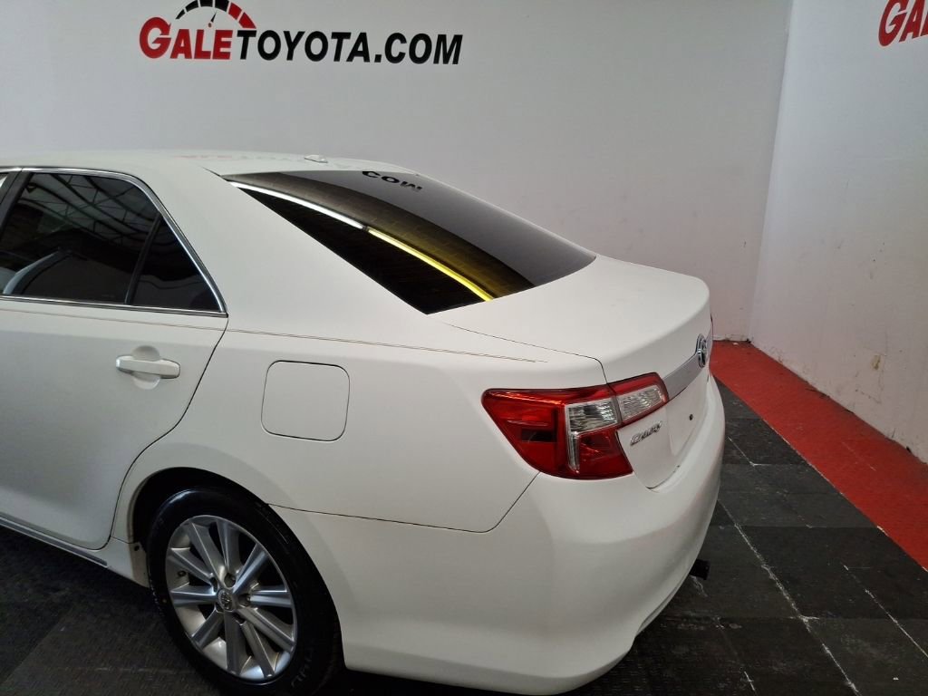 Used 2012 Toyota Camry XLE w/ Convenience Pkg image 5