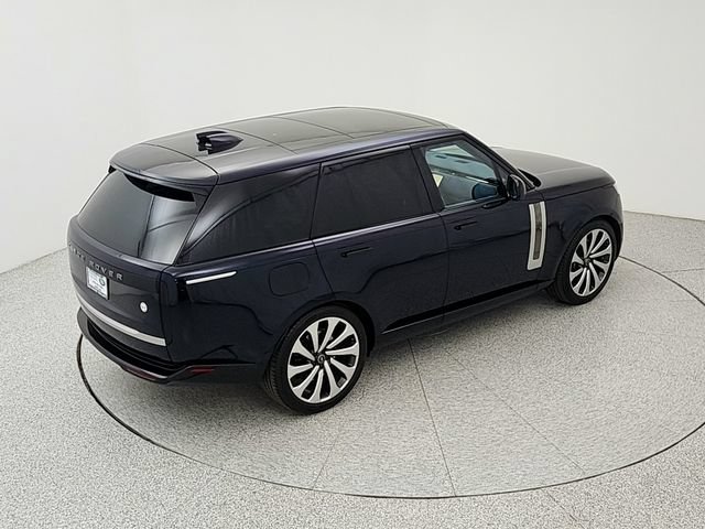 Certified 2025 Land Rover Range Rover SV AWD/4WD image 35