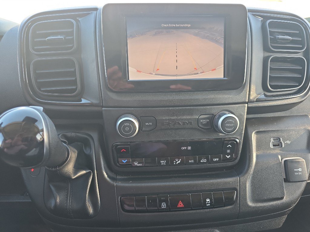 Used 2025 RAM ProMaster 1500 w/ Storage Group FWD image 12