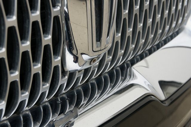 Used 2018 Lincoln Navigator L Select image 8