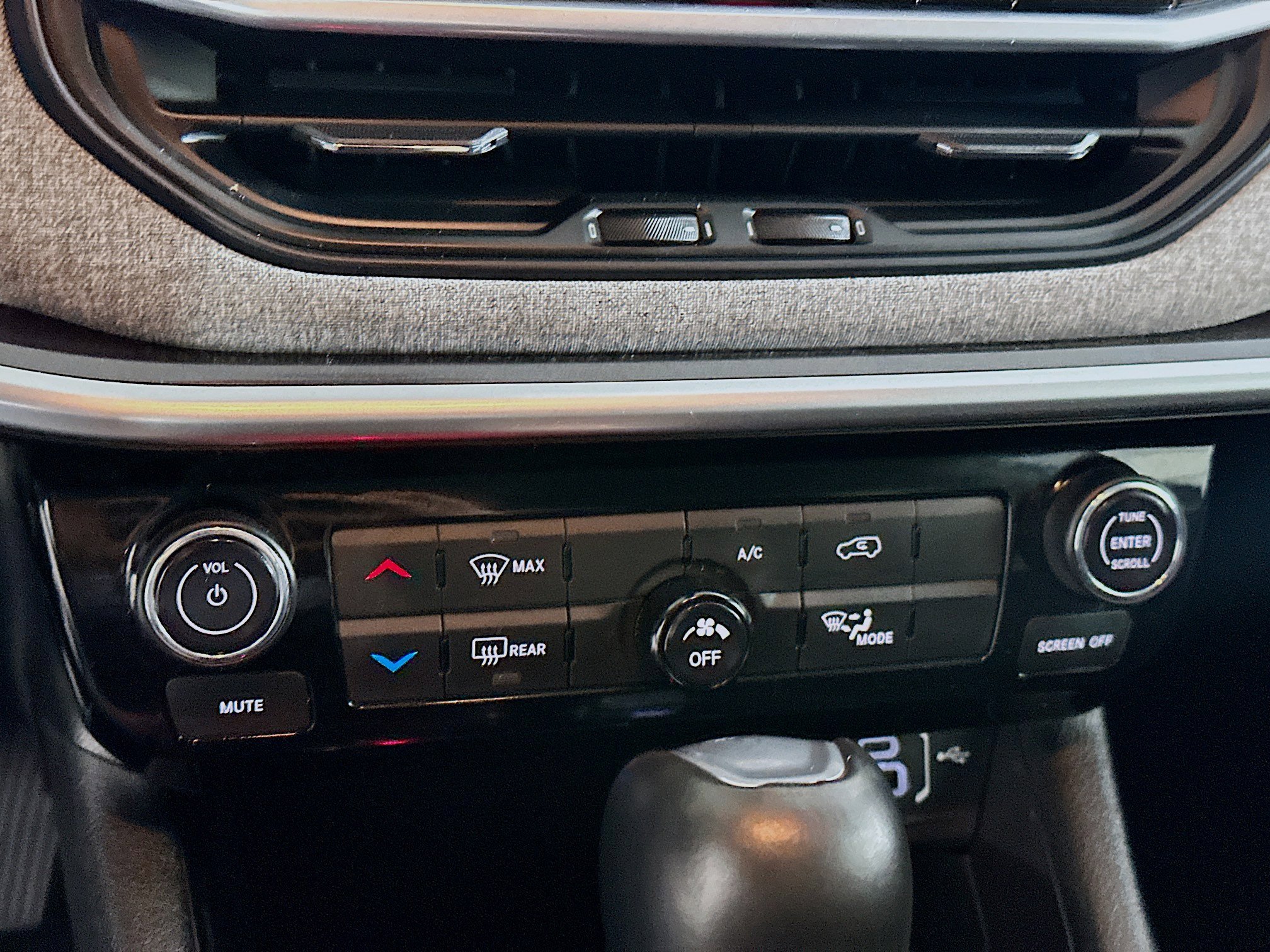 Used 2022 Jeep Compass Latitude image 23